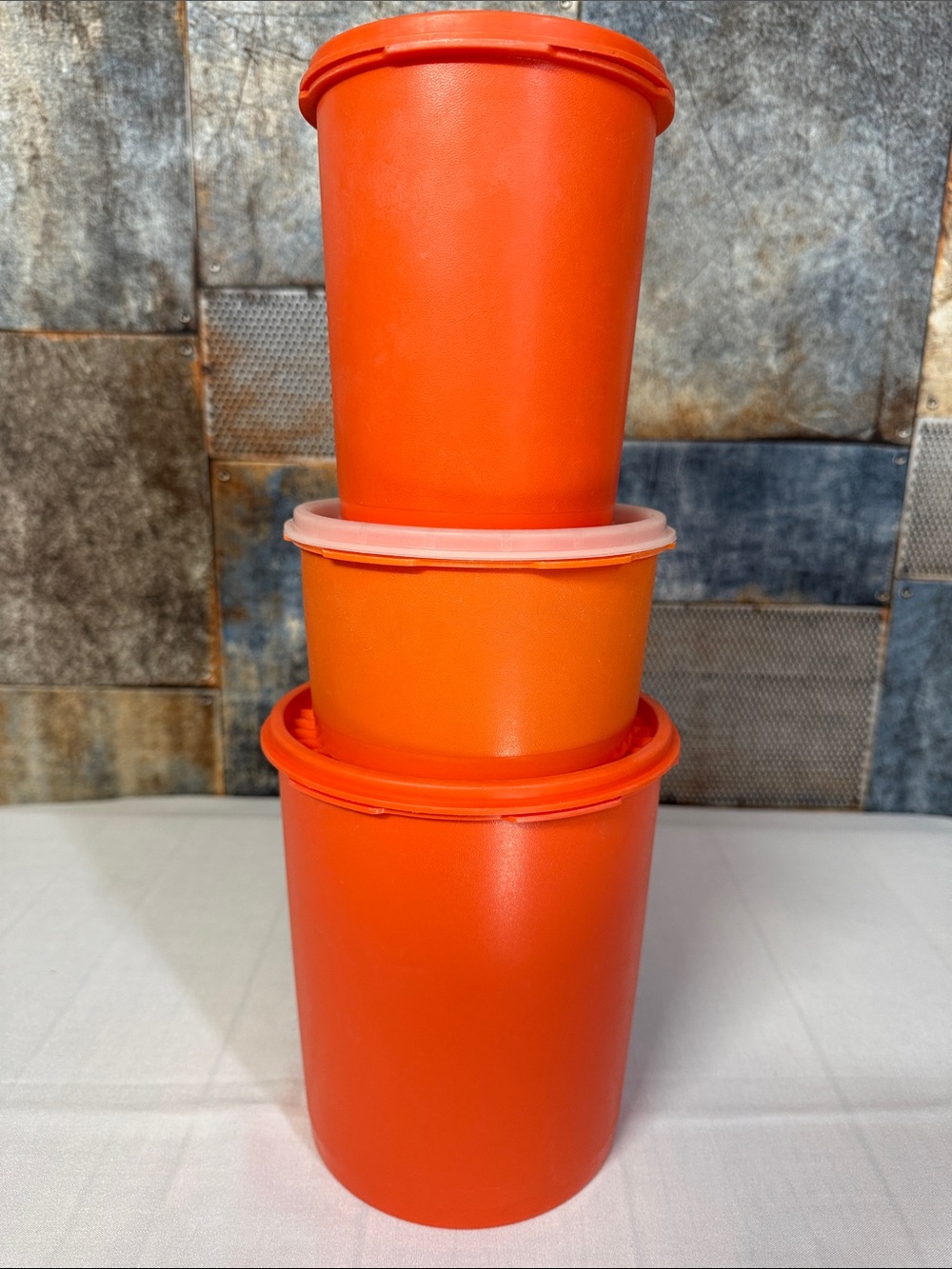 Vintage Tupperware Multi-Color Canisters - 5 Piece Mismatched Set - Picture 5 of 10